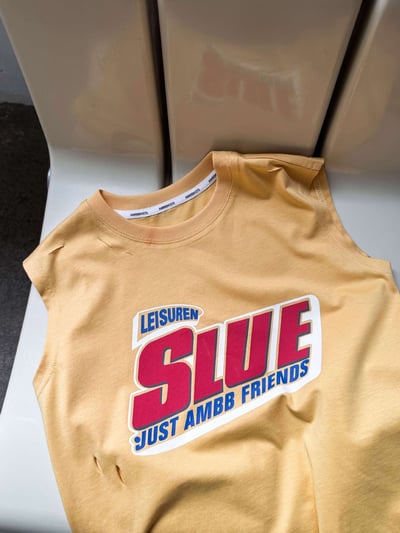 A1-007 美式字母撞色個性破洞時髦感上衣背心+卡其短裙8