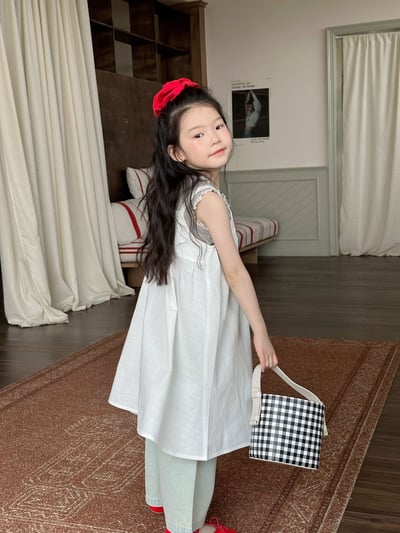 D1-018 韓版花邊蕾絲背心+白色吊帶棉布裙8