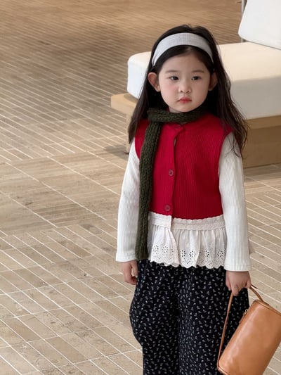 D1-023 復古蕾絲拼接針織馬甲套裝2