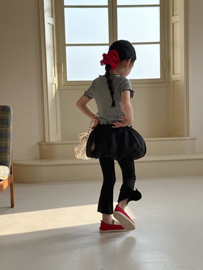 D1-013 韓版蝴蝶結短袖上衣淑女短袖灰色上衣+黑色裙褲9