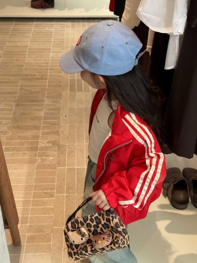 D1-019 韓美式復古外套+塗鴉牛仔褲7