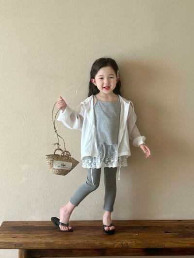 D1-001 韓版連帽長袖襯衫+吊帶2件套空調衫/灰色打底褲2