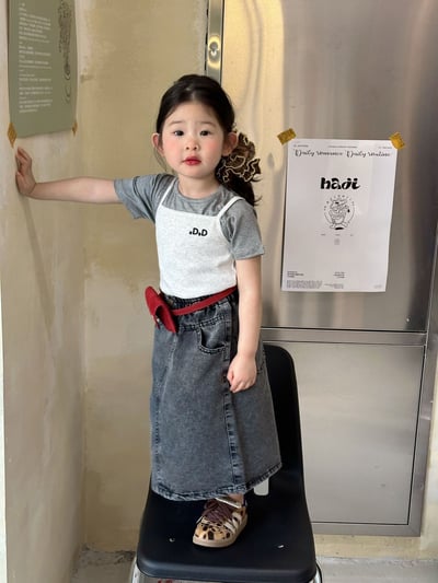 D1-002 韓版刺繡吊帶+短袖上衣2件套/牛仔裙7