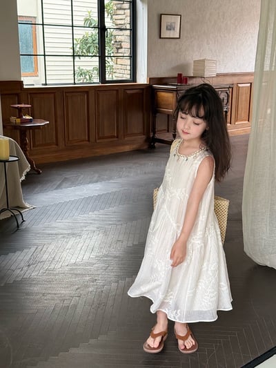 A1-015 氣度假風洋裝質感天絲條繡花公主背心裙3