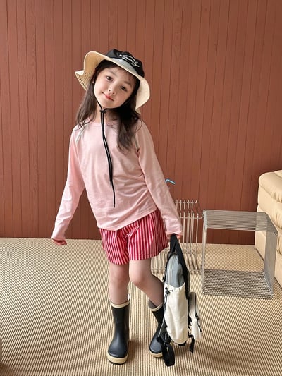 A1-012 韓版紅色休閒時尚豎條紋寬鬆短褲2