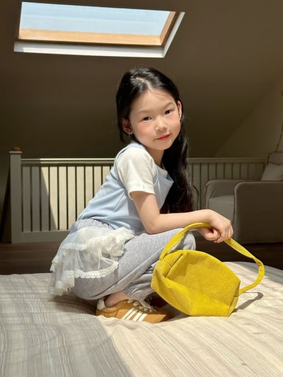 D1-004 韓版女童時尚背心+上衣2件套/帶花邊褲子10