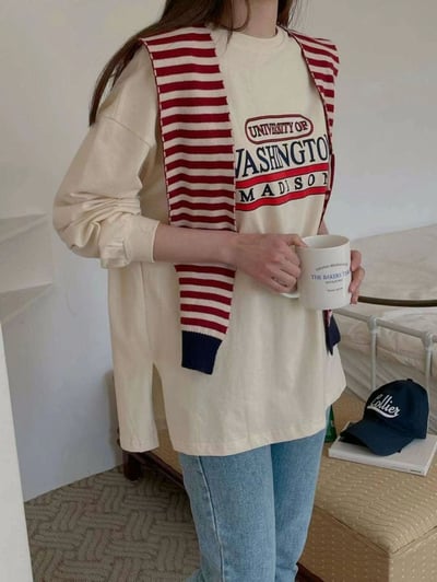 字母印花圓領寬鬆長袖T恤 共三色4