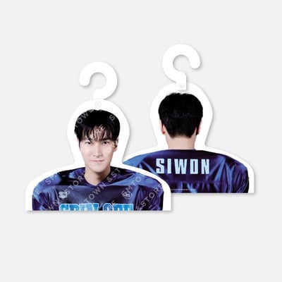 SUPER JUNIOR 2024 "SUPER SHOW" 官方周邊 寫真紙板衣架1