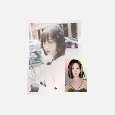 aespa THE 3rd mini Album-"MY WORLD" 官方周邊 閃卡+寫真小卡套組1