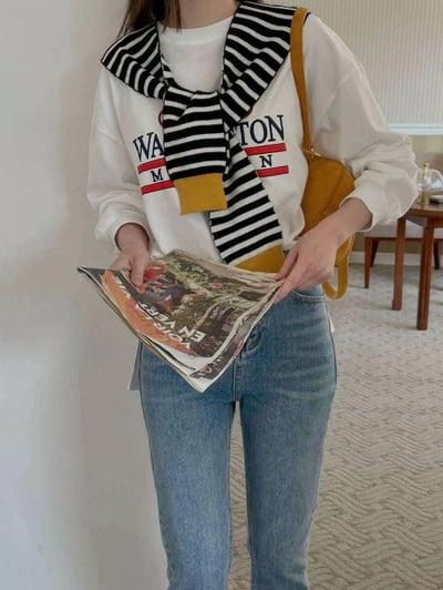 字母印花圓領寬鬆長袖T恤 共三色1