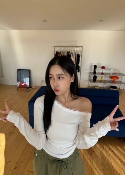 珍妮薇蕾絲斜肩上衣5