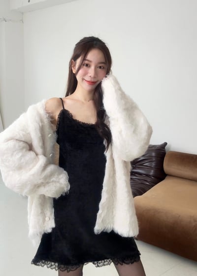 A16 洛兒米的蕾絲棉絨洋裝3