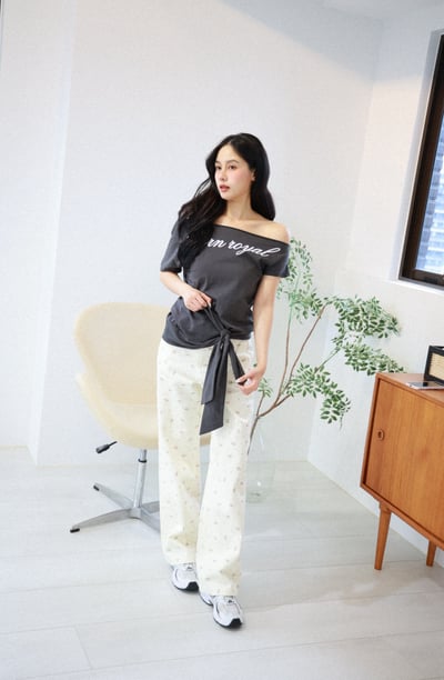 英文字母斜肩上衣4