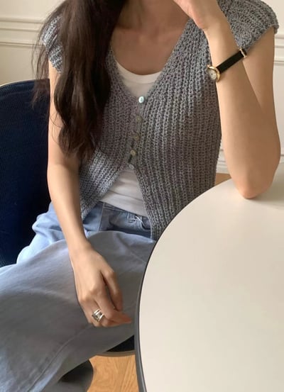 J06 排釦小飛袖針織4