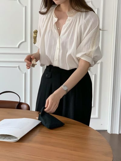 B02 小蕾絲七分袖上衣2