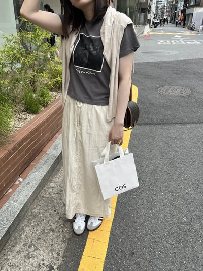 E07 高個女孩的後開衩工裝裙3