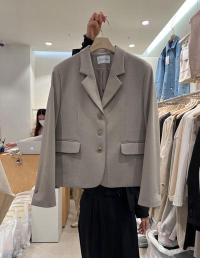 A033 今年第一件質感西外3