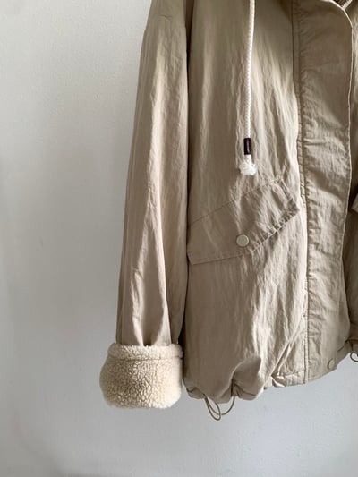 De30 奶茶連帽夾克外套7