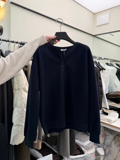 De17 排扣大學Tee2