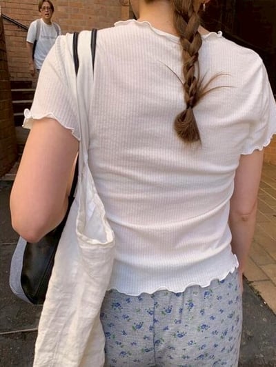 Mm12 輕薄木耳邊上衣4