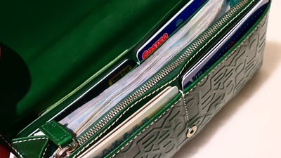 (美好時光）全新品！！ROLEX 原廠精品長皮夾 （可放超多現金與卡片，非常好用，我自己用8年了）4