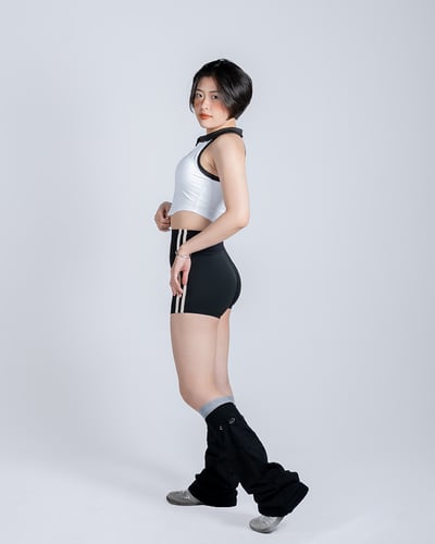 🏁 雙線短版運動褲｜膠片黑4