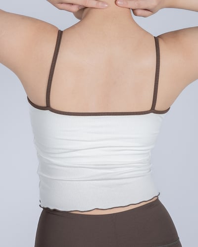 🍫 復古甜辣綁帶背心｜奶霜白5