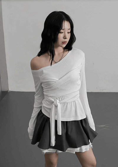 karia 露肩裹身T恤1