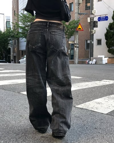 Fade Line Jeans 低腰寬鬆牛仔pt (2 color)3