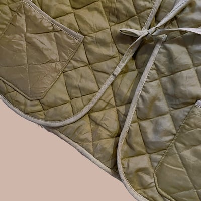 ✿眨眼有電✿ {K0096}  瑕疵特價 liner改製短版綁帶鋪棉背心5