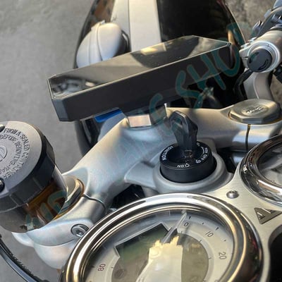 水冷凱旋THRUXTON上三角台 澳洲Quad Lock 手機架8