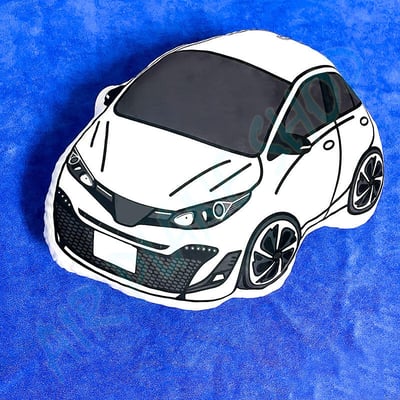 YARIS抱枕 YARIS車飾 YARIS枕頭 YARIS造型抱枕 訂製 toyota抱枕1