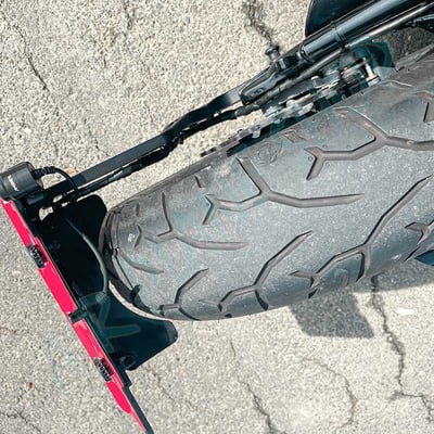 凱旋BOBBER牌架 bobber短土除 triumphbobber 凱旋車牌1