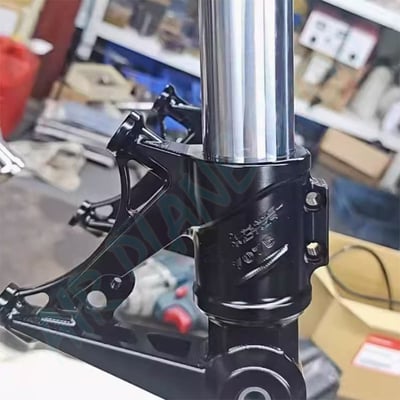 trident660前避震下座 trident660輻射卡鉗下座3