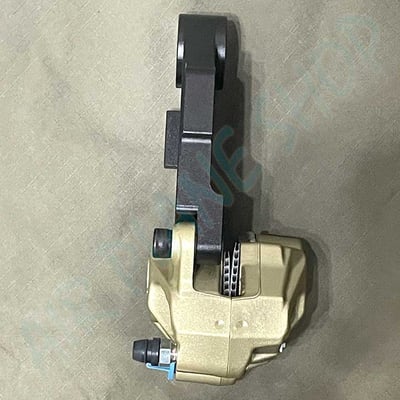 凱旋bobber改框後卡鉗大螃蟹 bobber後煞車 bobber卡鉗 brembo3