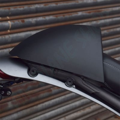 凱旋speed400單座蓋 speed400後坐蓋1