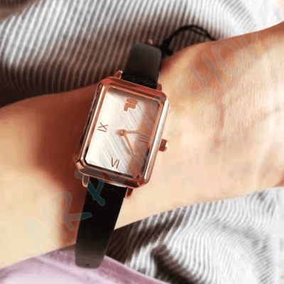 FILA復古女錶  方錶 方面盤 小錶徑2