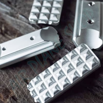 凱旋金屬腳踏 凱旋踏板橡膠T100 T120 Bobber2