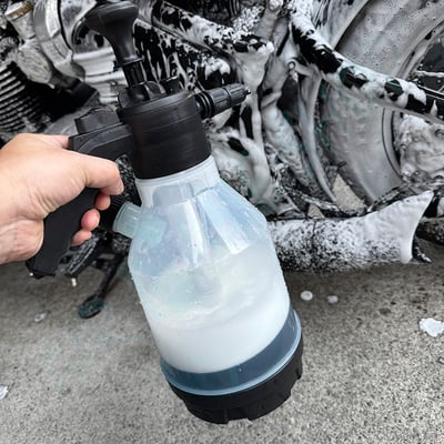 泡沫噴壺 手動噴壺泡沫 洗車好幫手 機車洗車 泡沫洗輪圈2