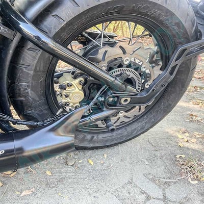 凱旋bobber後卡鉗大螃蟹 bobber後煞車 bobber卡鉗 brembo8