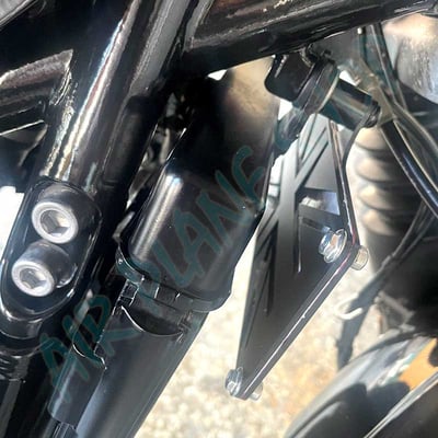 凱旋前牌框 凱旋車牌 triumph車牌2