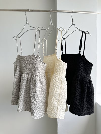 H17 背綁帶小花細肩上衣11