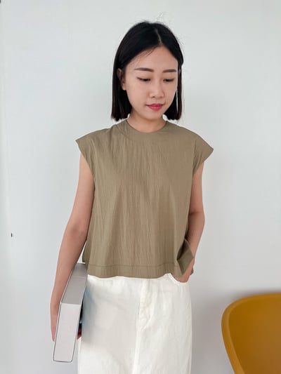 E02 俐落腰身設計款上衣2