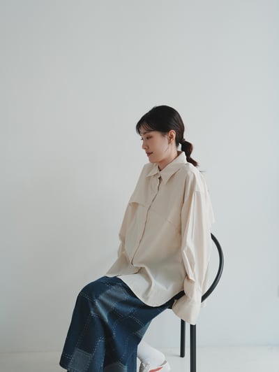 V03 後背風衣感設計襯衫9