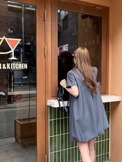 T05 典雅細緻緞面洋裝9