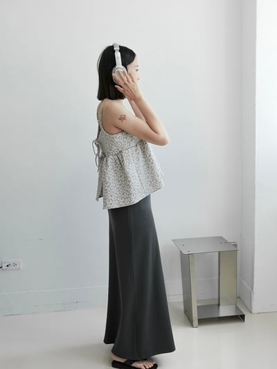 H17 背綁帶小花細肩上衣4