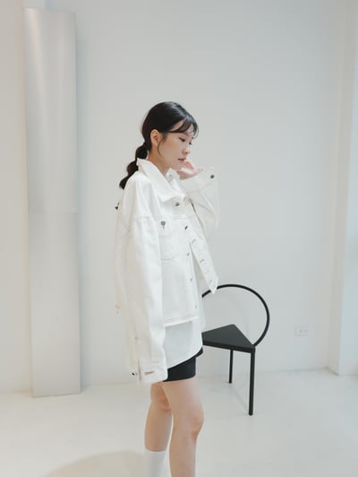 V08 不修邊單寧抽鬚外套3