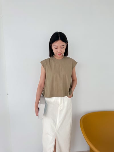 E02 俐落腰身設計款上衣5