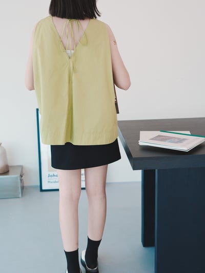 T08 V領美背A字上衣4