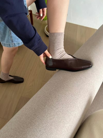 R02 俐落簡約皮直線平底鞋5